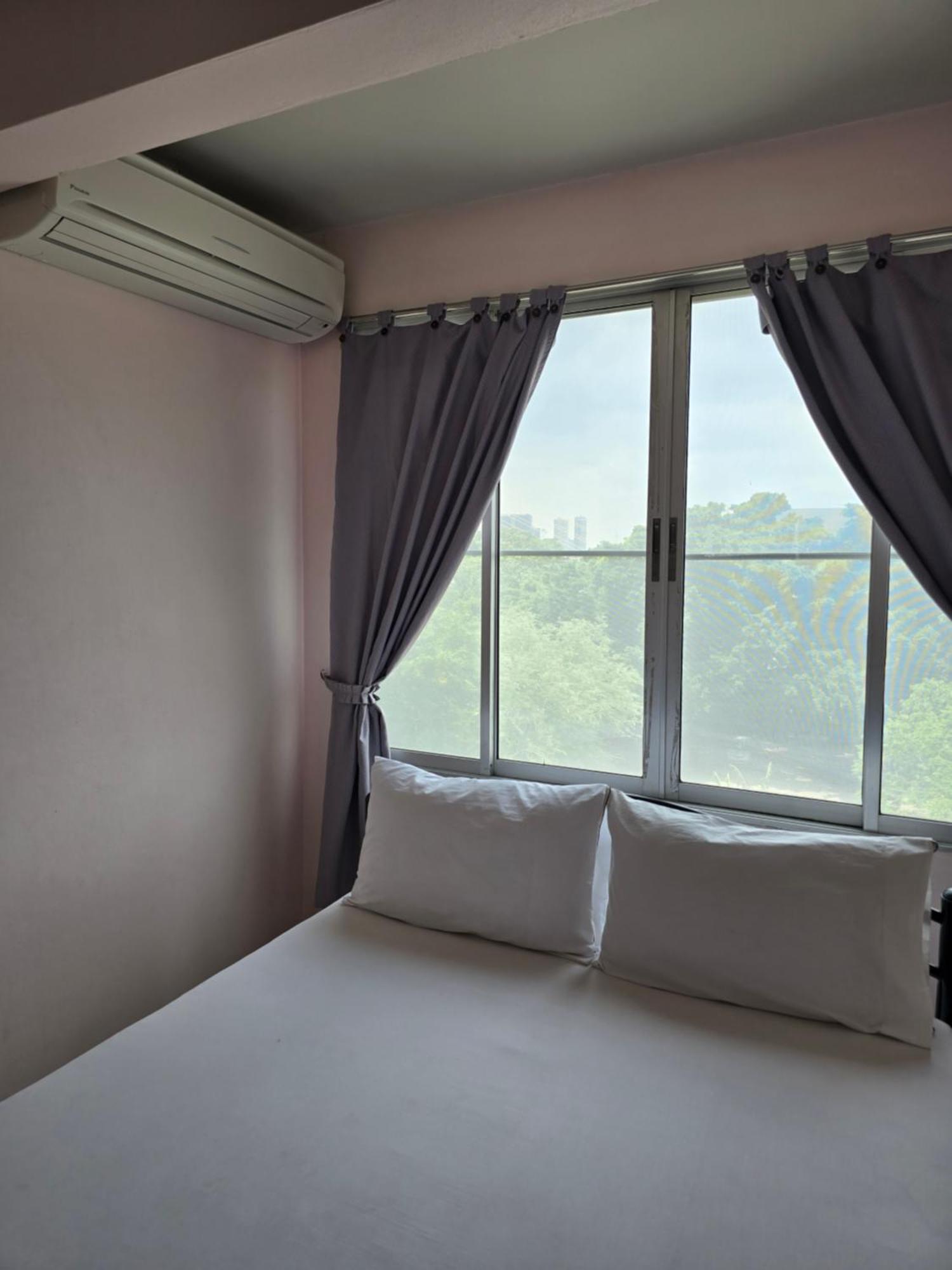 Bella Bella Riverview Bangkok Bagian luar foto