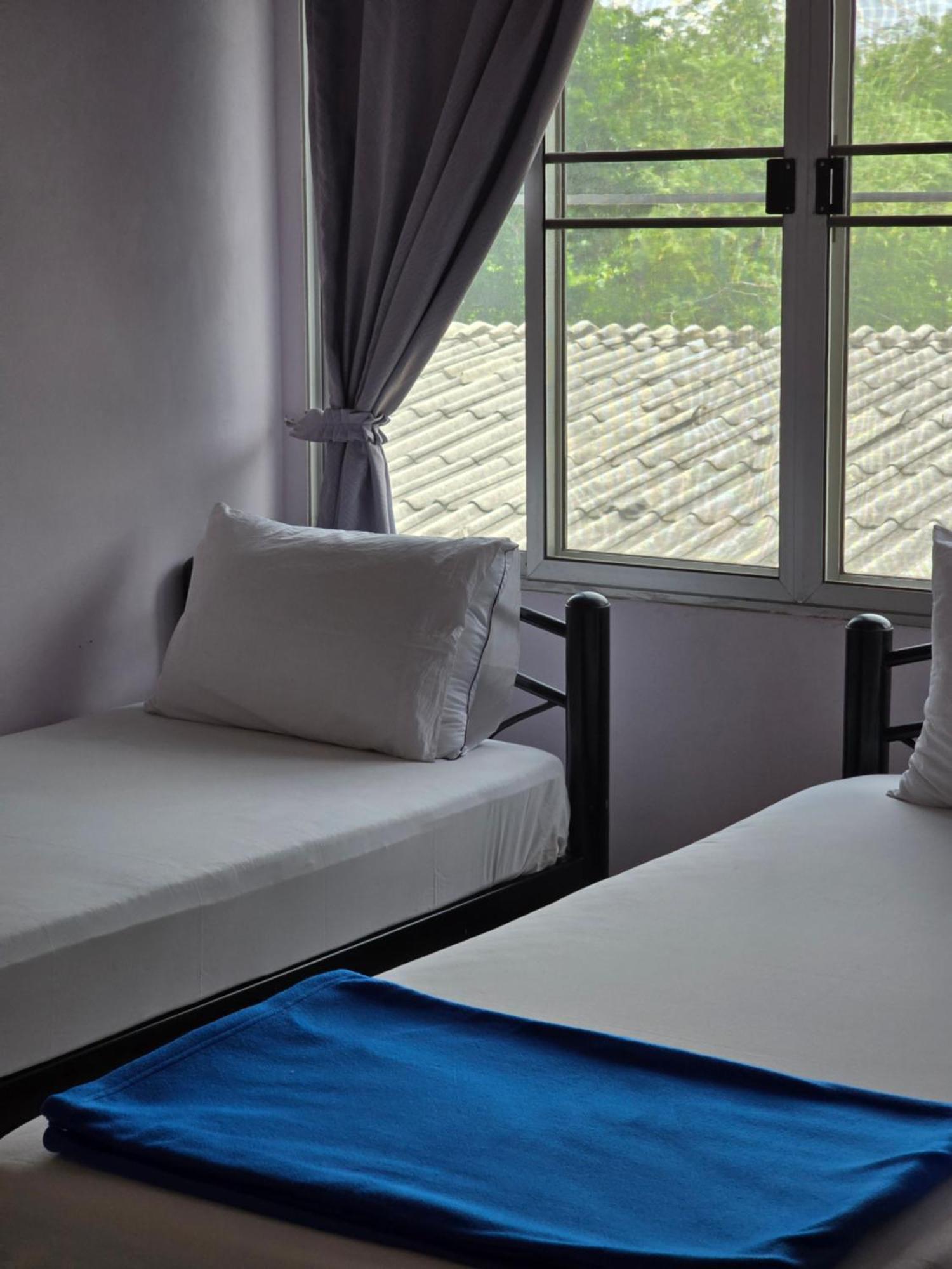 Bella Bella Riverview Bangkok Bagian luar foto